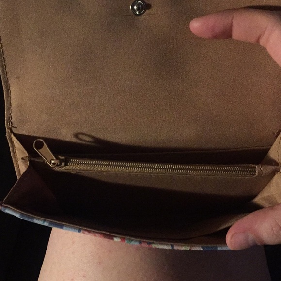 Wallet - Picture 2 of 6